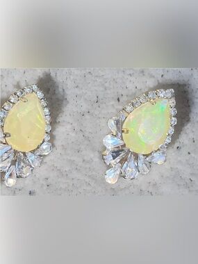 Vintage Rhinestone Stud Earrings